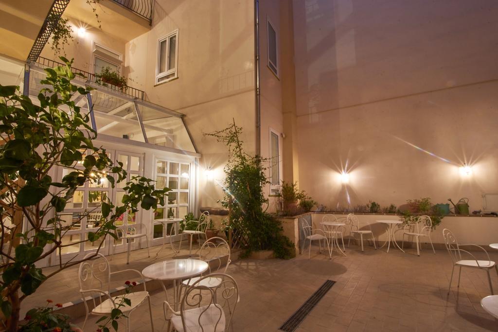 Cas'E Charming House Hotel Касерта Екстериор снимка