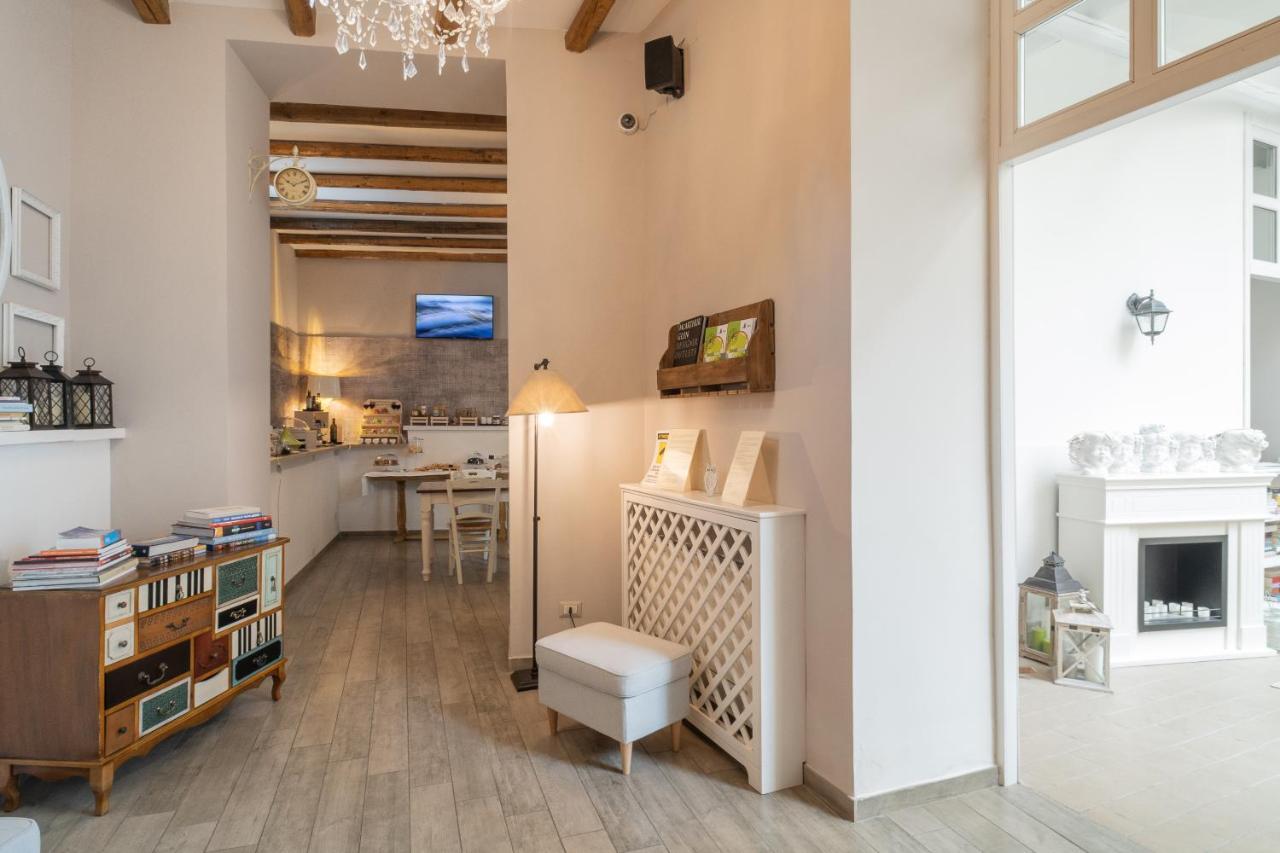 Cas'E Charming House Hotel Касерта Екстериор снимка