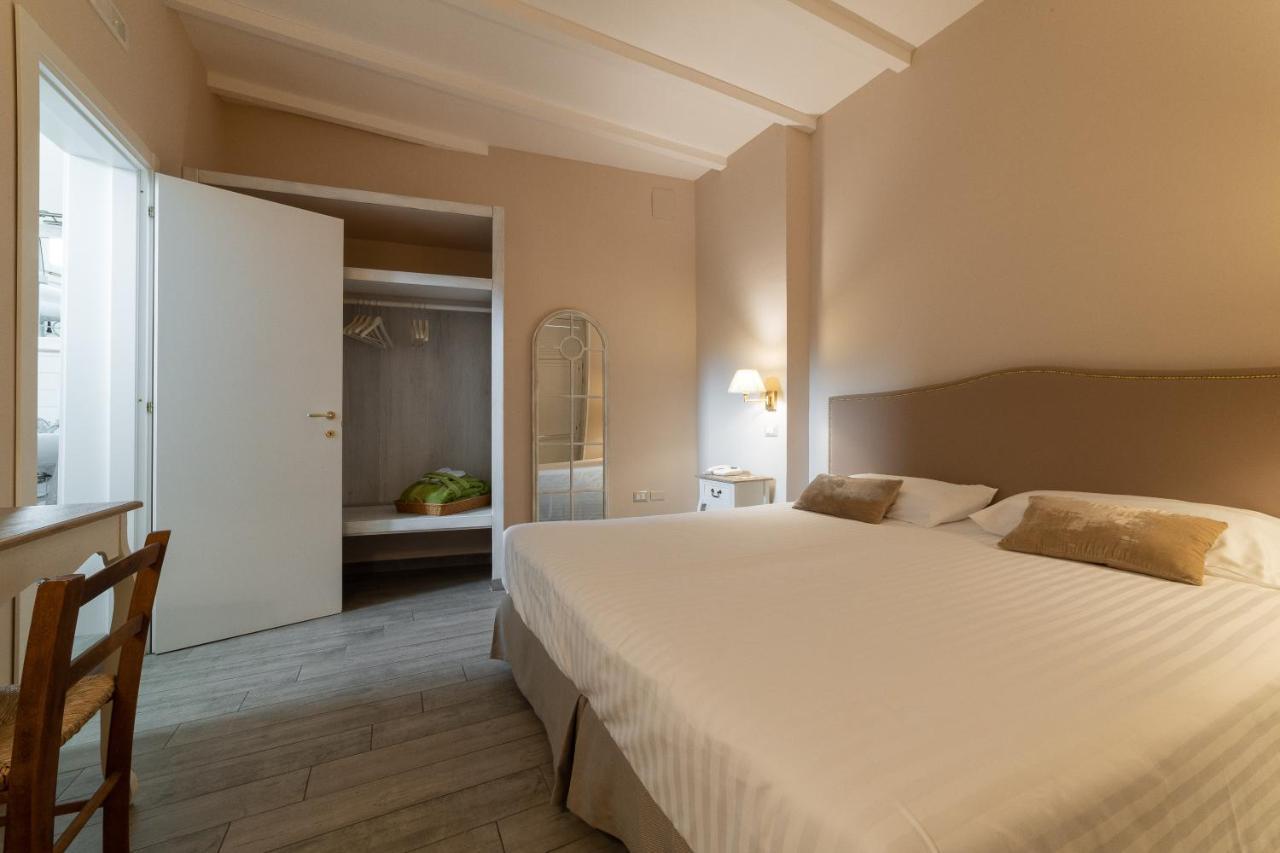 Cas'E Charming House Hotel Касерта Екстериор снимка